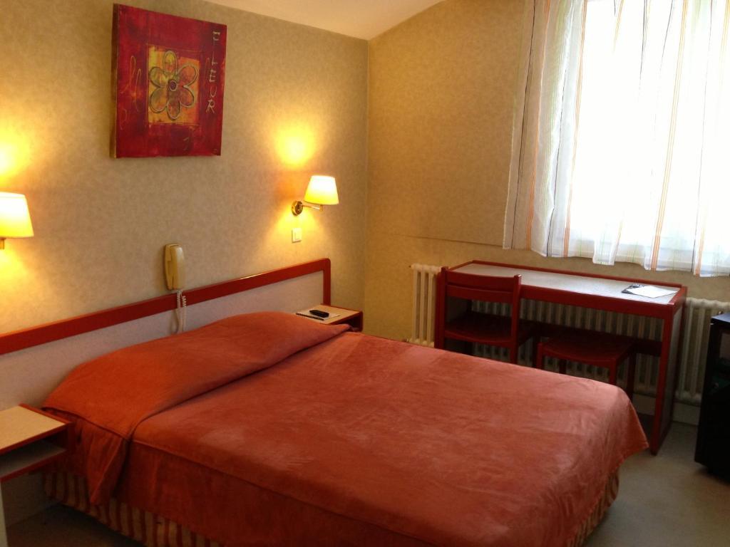 Hotel Le Jura Дивон-Ле-Бэн Номер фото