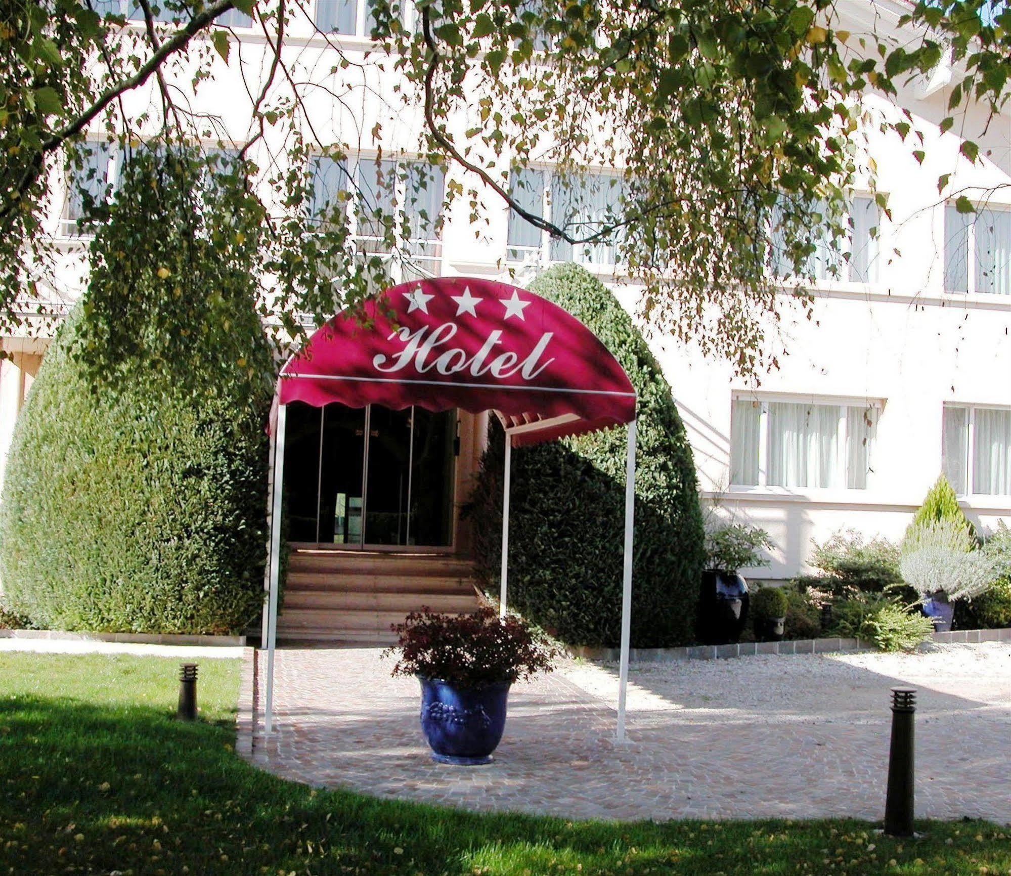 Hotel Le Jura Дивон-Ле-Бэн Экстерьер фото